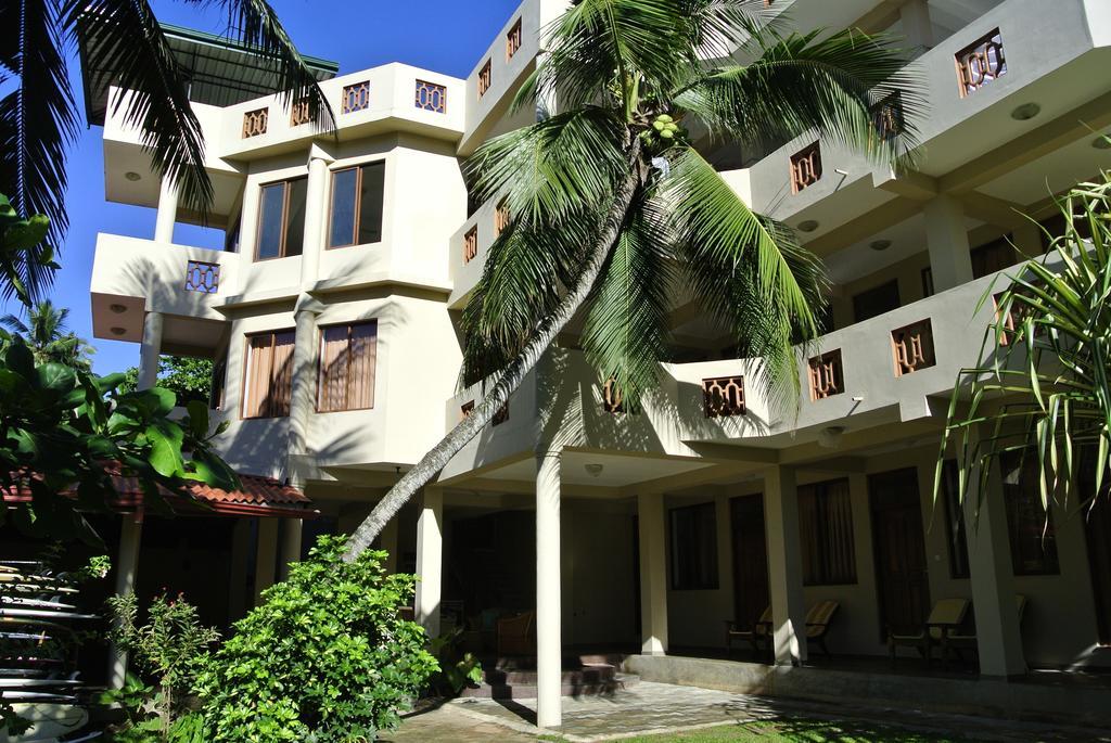 Surf Lanka Hotel Matara Exterior photo