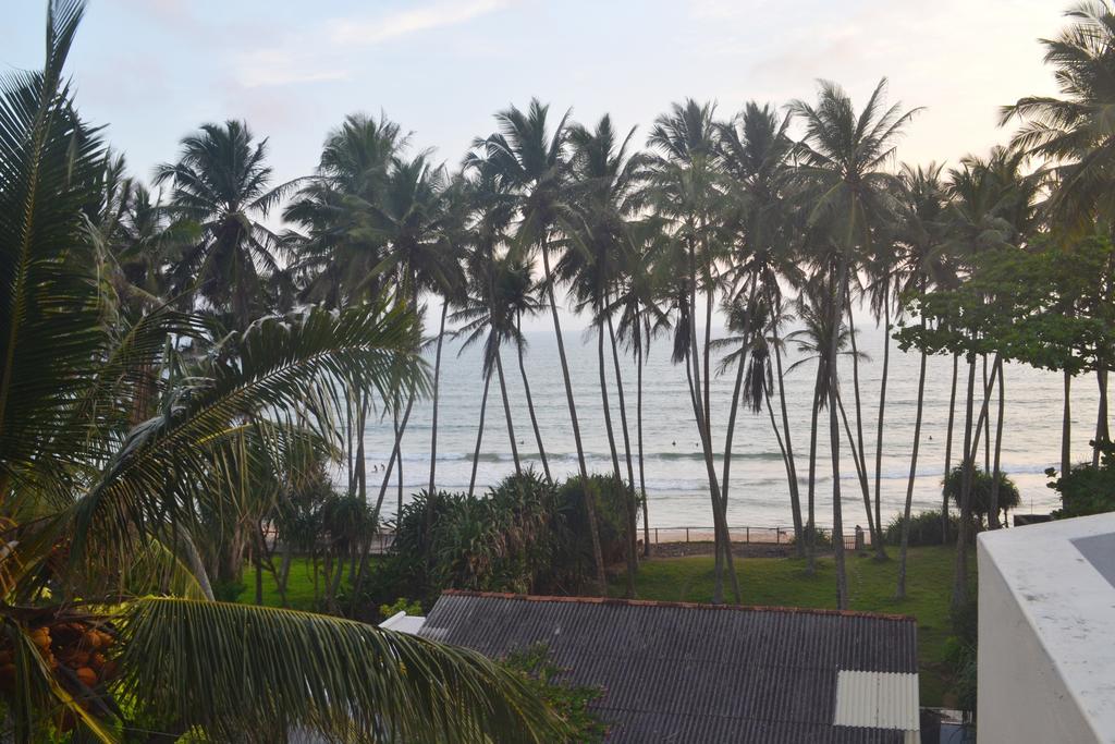 Surf Lanka Hotel Matara Exterior photo