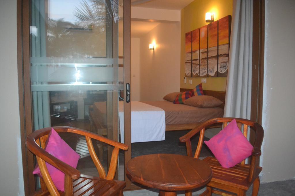 Surf Lanka Hotel Matara Exterior photo