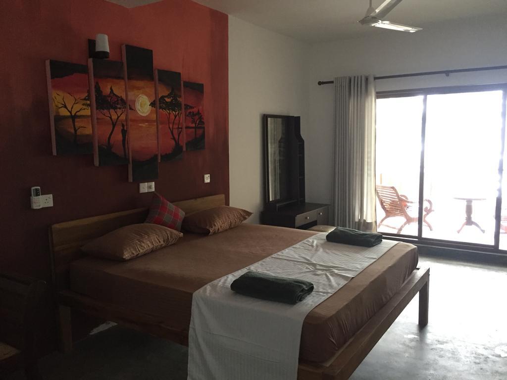 Surf Lanka Hotel Matara Exterior photo